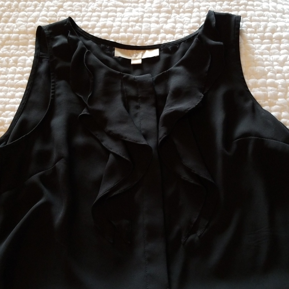 LOFT Sleeveless Ruffle Top Small
